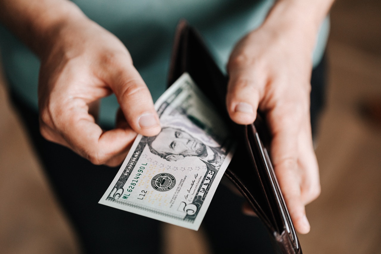 Simplifying Your Finances to Maintain Your Independence